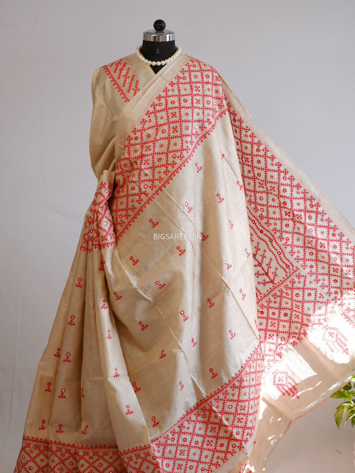 Kutchi Hand Embroidered Saree | Pure Gachi by Gachi Tassar Silk | Silk Marked | Off- White