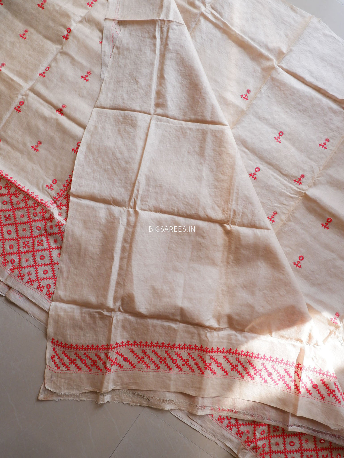 Kutchi Hand Embroidered Saree | Pure Gachi by Gachi Tassar Silk | Silk Marked | Off- White