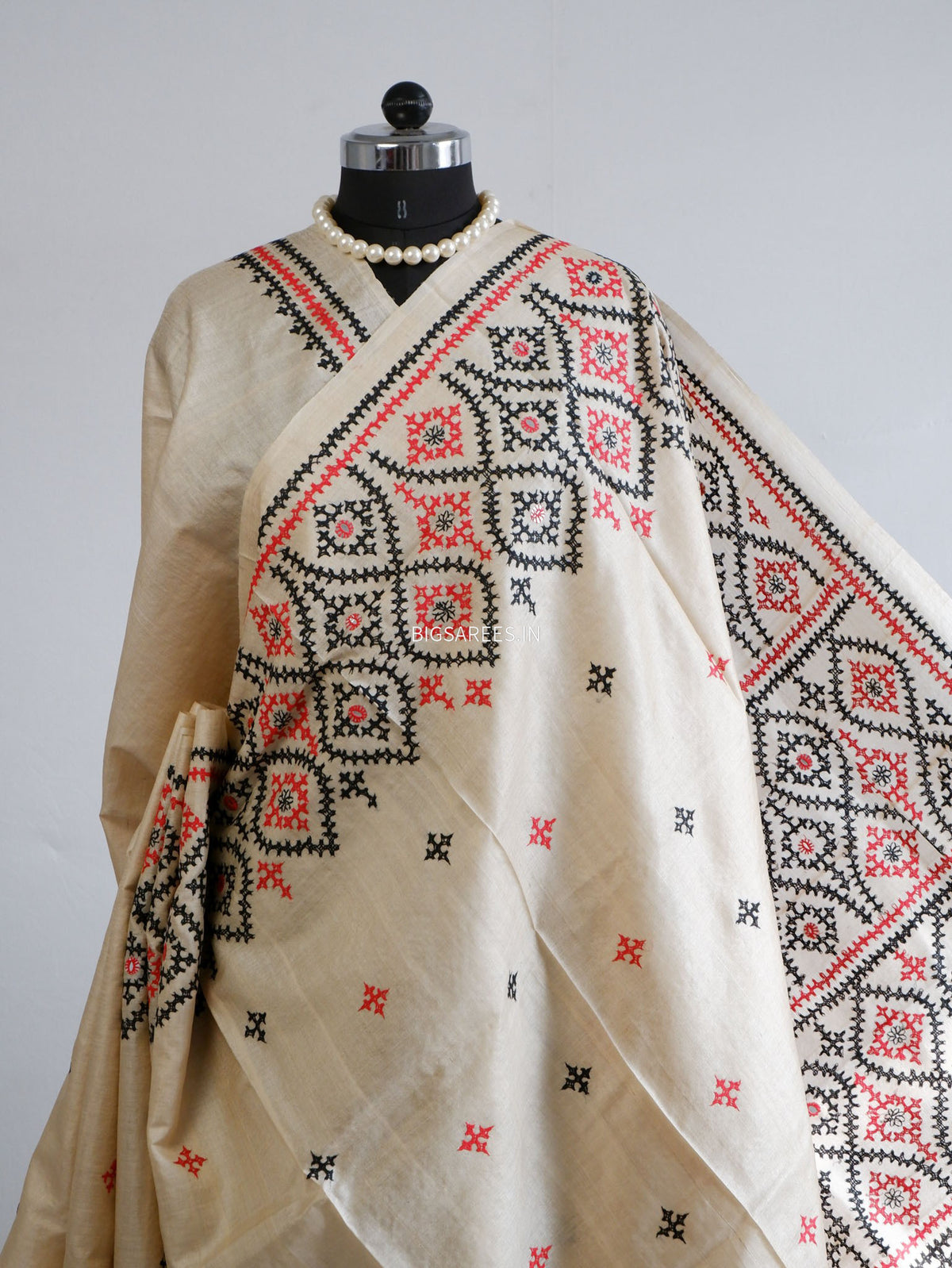 Kutchi Hand Embroidered Saree | Pure Gachi by Gachi Tassar Silk | Silk Marked | Off- White