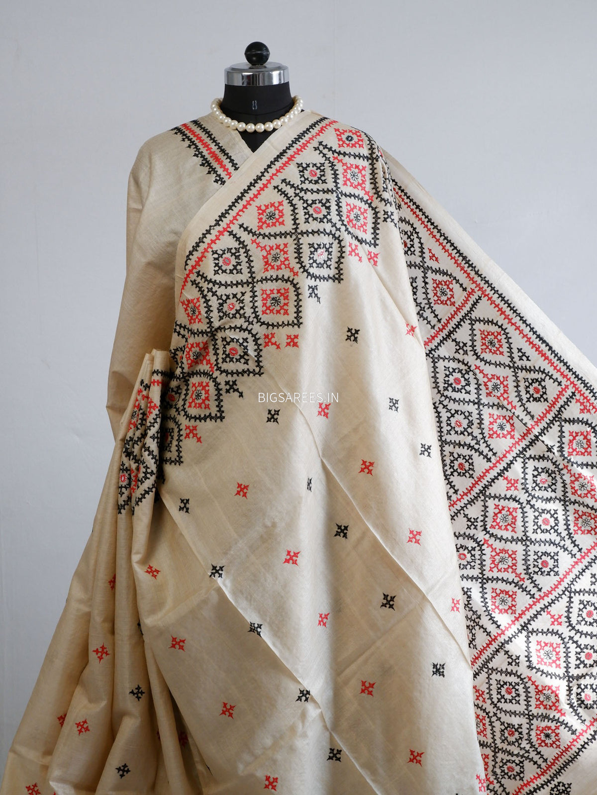 Kutchi Hand Embroidered Saree | Pure Gachi by Gachi Tassar Silk | Silk Marked | Off- White