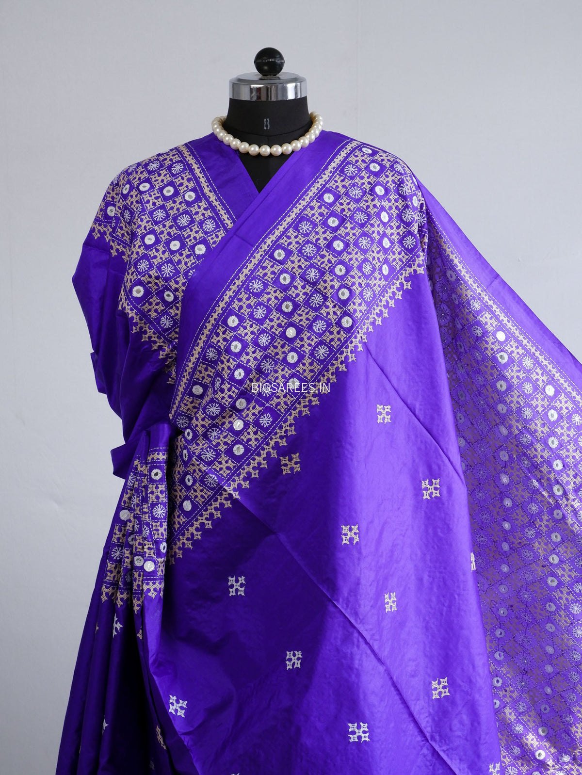 Kutch Hand Embroidered Saree| Pure Bangalore Silk | Silk Marked | Purple