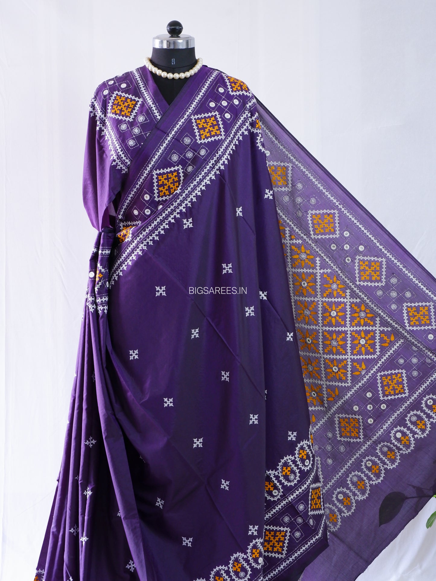 Kutchi/Gujarati Stitch Hand Embroidered Saree | Art Silk | Foil Mirror | Purple