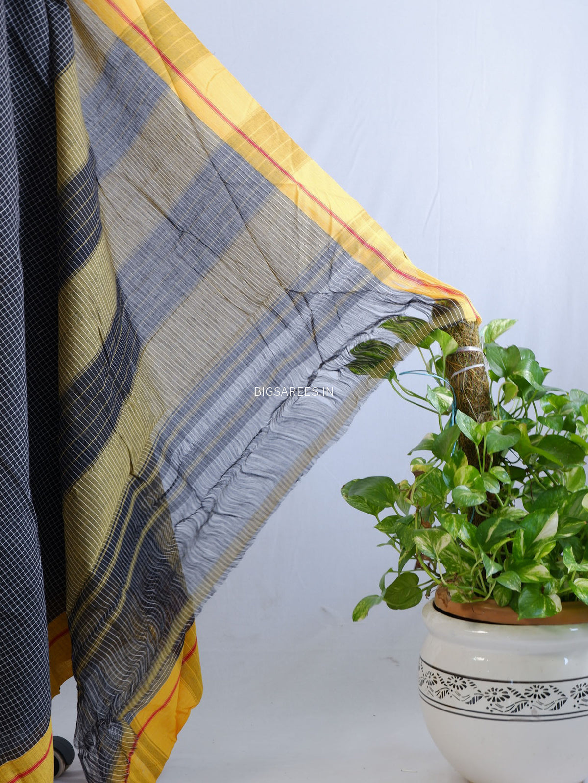 Ilkal Handwoven Cotton Saree | Handloom Marked | Black