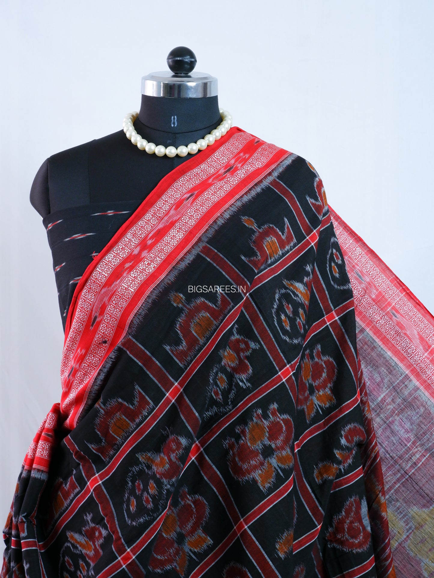 Sambalpuri Ikat Handwoven Saree | Cotton | Black