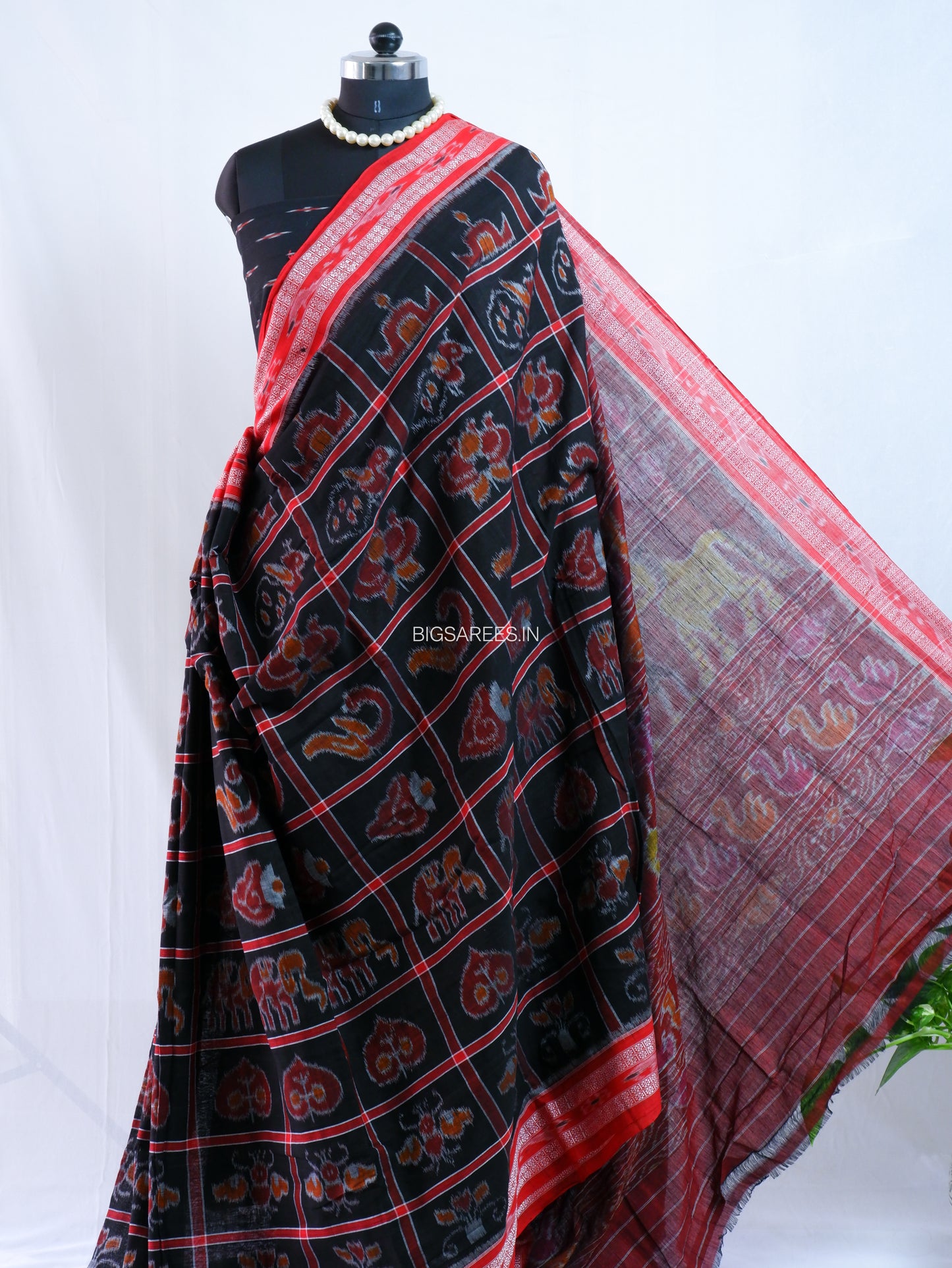Sambalpuri Ikat Handwoven Saree | Cotton | Black