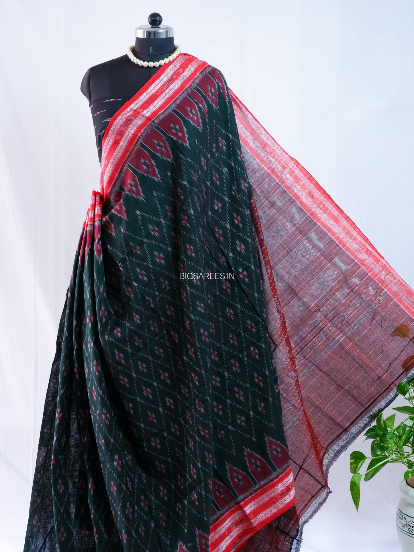 Sambalpuri Ikat Handwoven Saree | Cotton | Olive