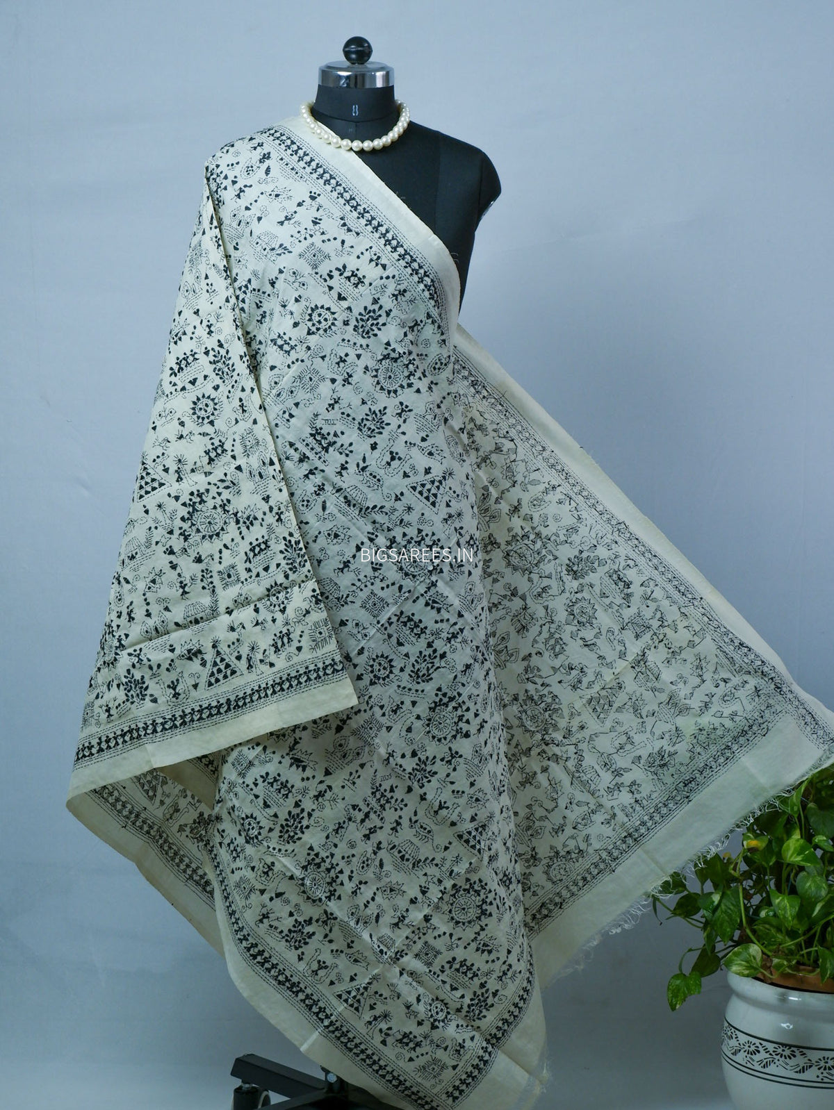 Kantha Hand-Embroidered Dupatta | Semi Tussar Silk | White
