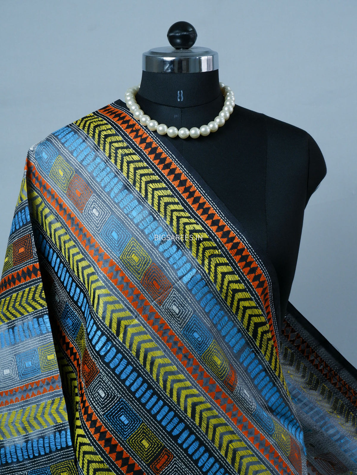 Kantha Hand-Embroidered Dupatta | Semi Tussar Silk | Tie N Dye