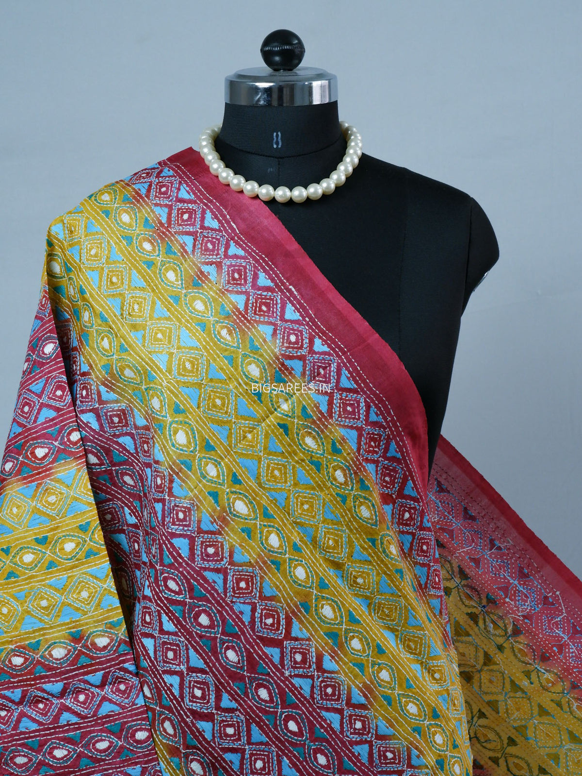 Kantha Hand-Embroidered Dupatta | Semi Tussar Silk | Tie N Dye