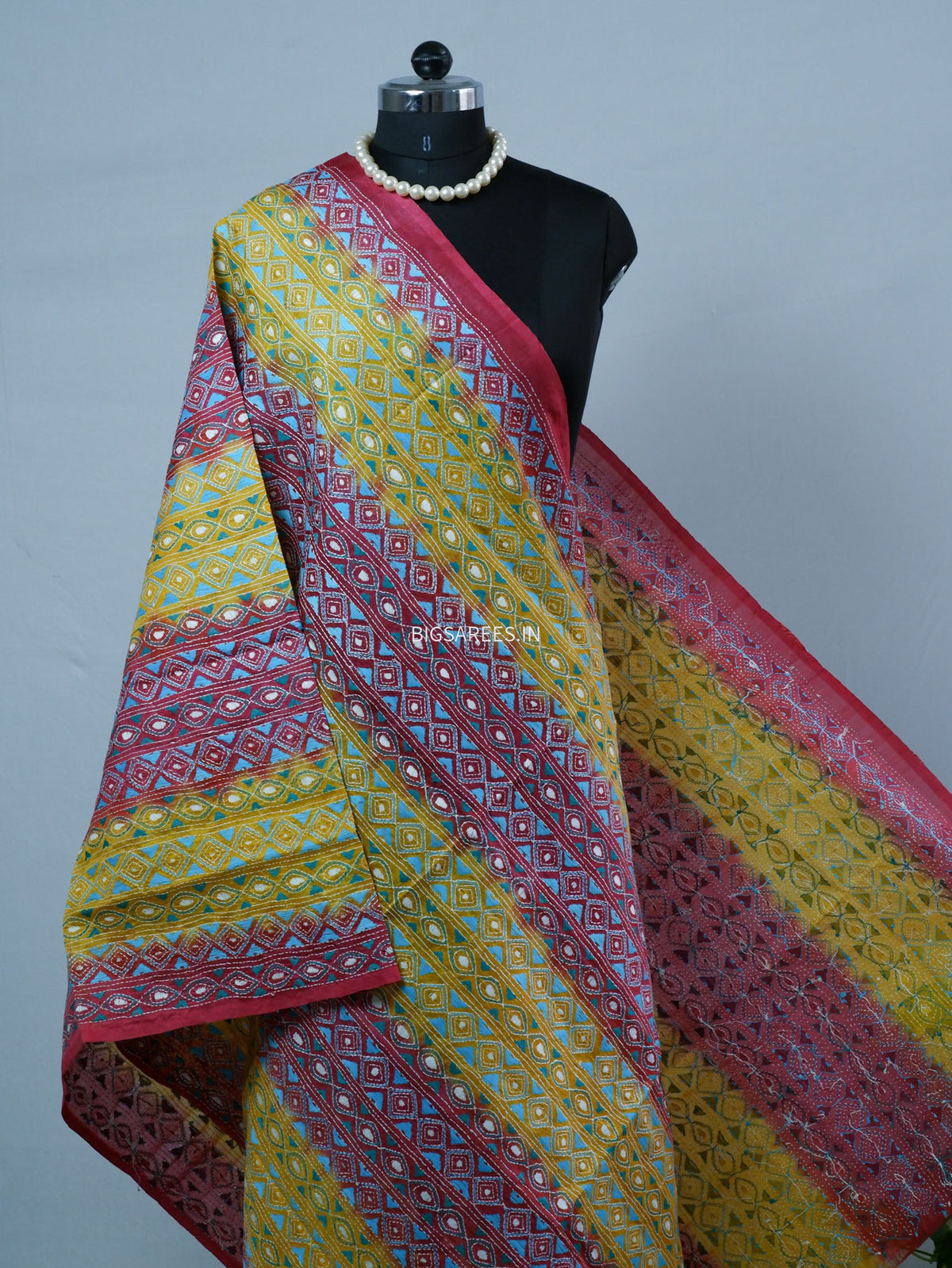 Kantha Hand-Embroidered Dupatta | Semi Tussar Silk | Tie N Dye