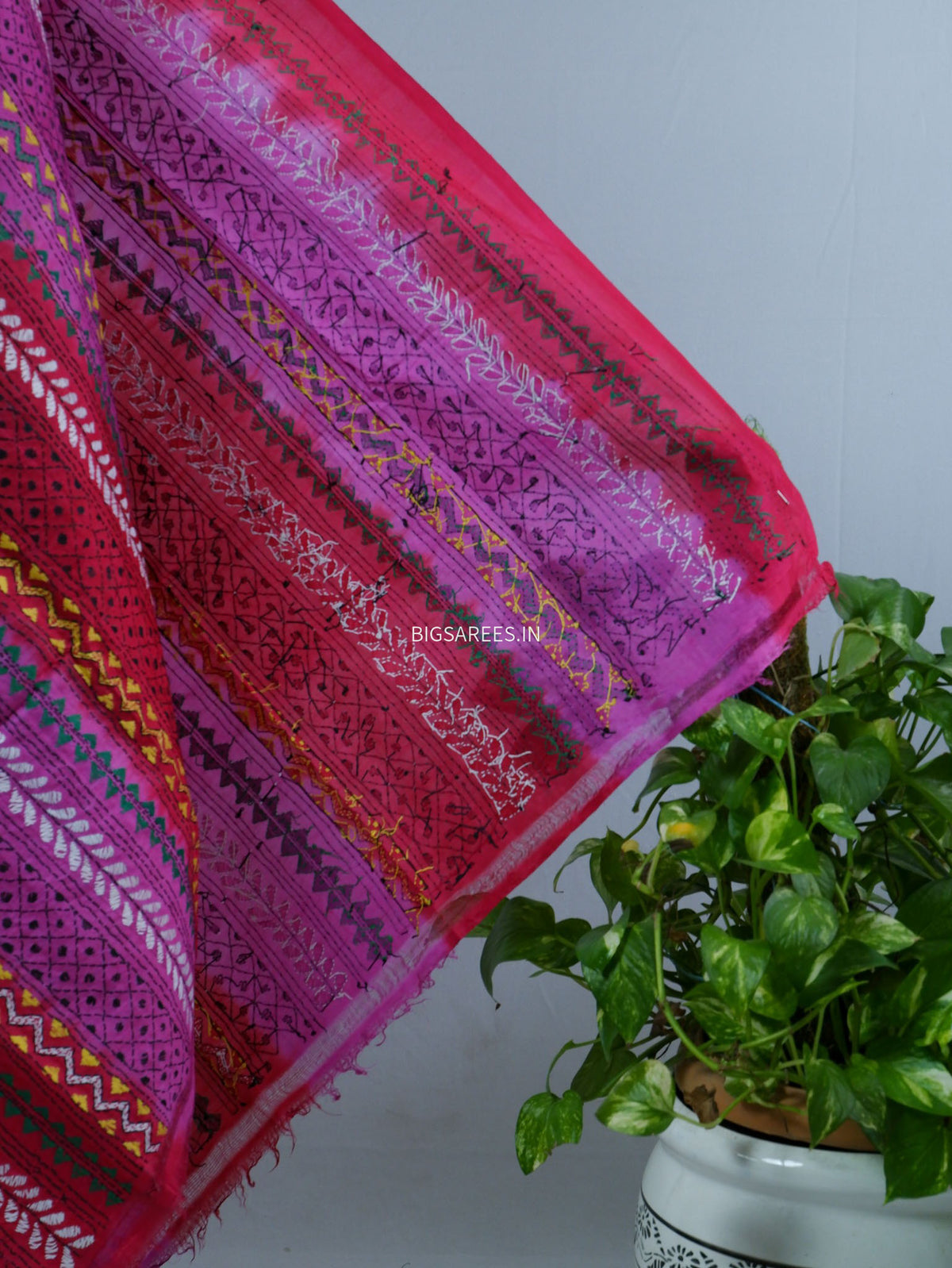 Kantha Hand-Embroidered Dupatta | Semi Tussar Silk | Tie N Dye