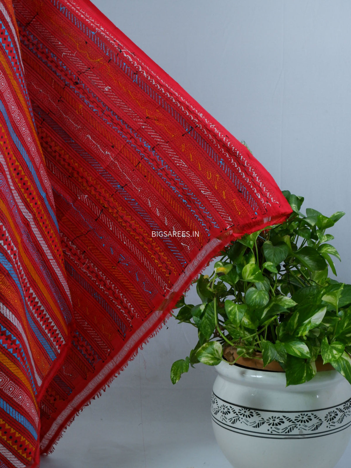 Kantha Hand-Embroidered Dupatta | Semi Tussar Silk | Red