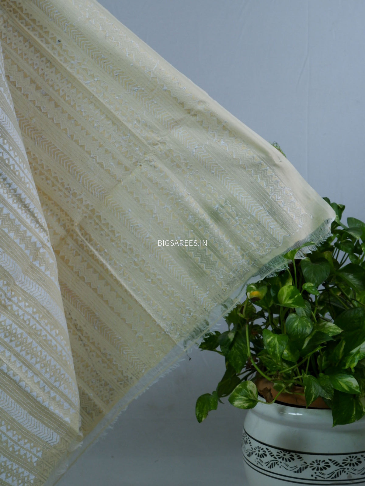 Kantha Hand-Embroidered Dupatta | Semi Tussar Silk |