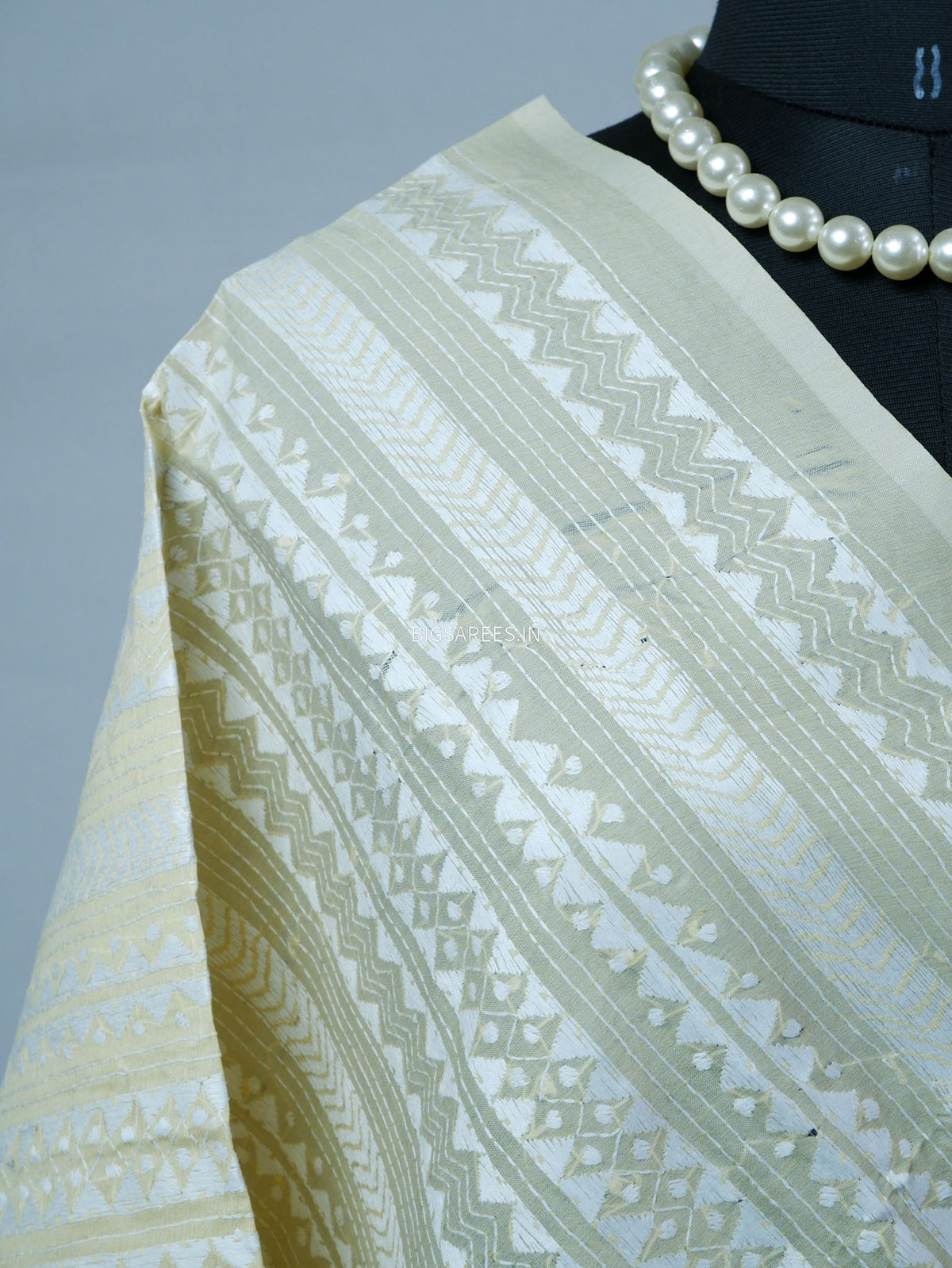 Kantha Hand-Embroidered Dupatta | Semi Tussar Silk |