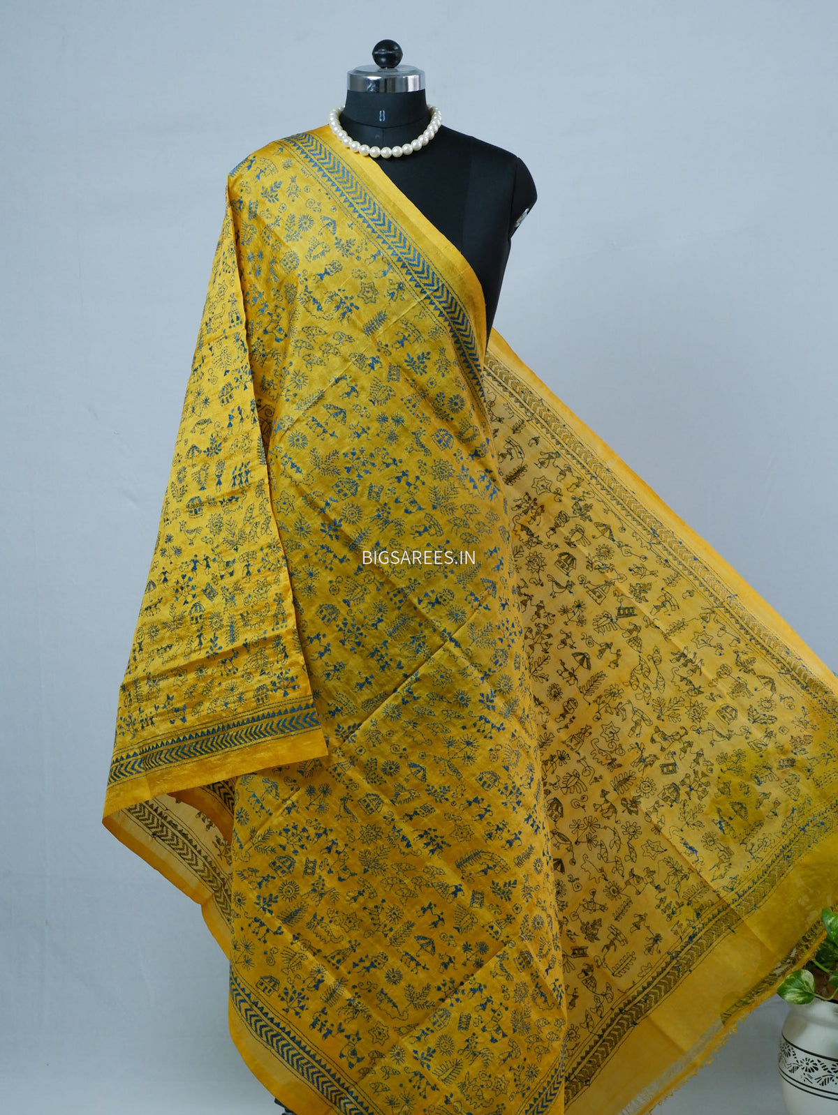 Kantha Hand-Embroidered Dupatta | Semi Tussar Silk |
