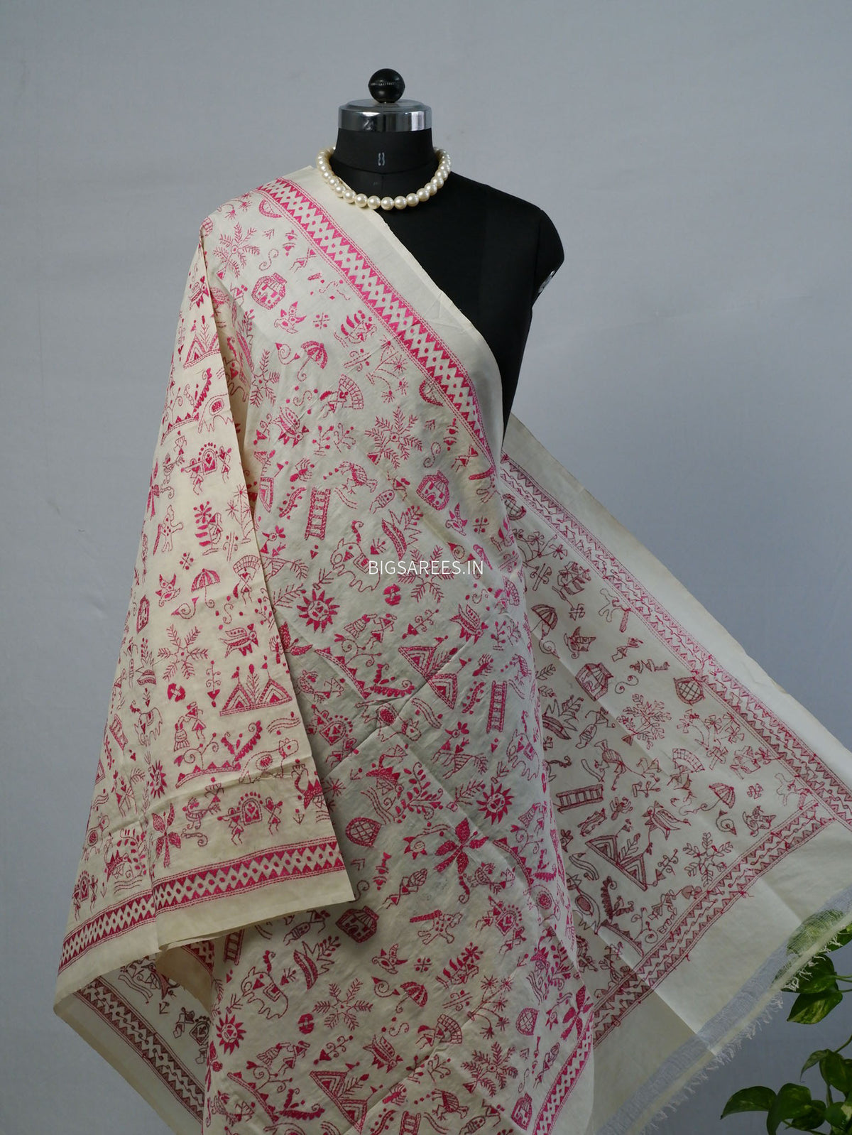 Kantha Hand-Embroidered Dupatta | Semi Tussar Silk |