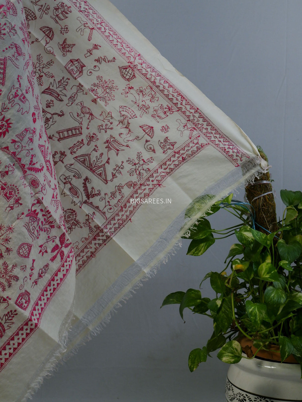 Kantha Hand-Embroidered Dupatta | Semi Tussar Silk |