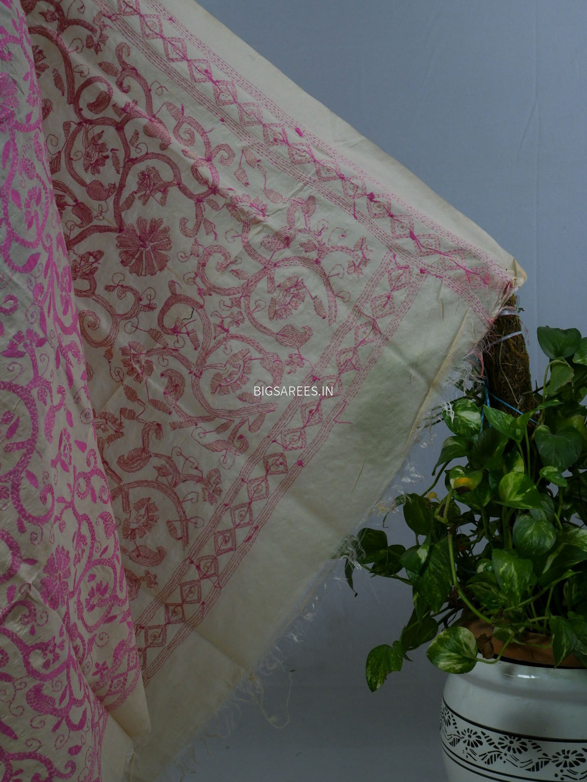 Kantha Hand-Embroidered Dupatta | Semi Tussar Silk |