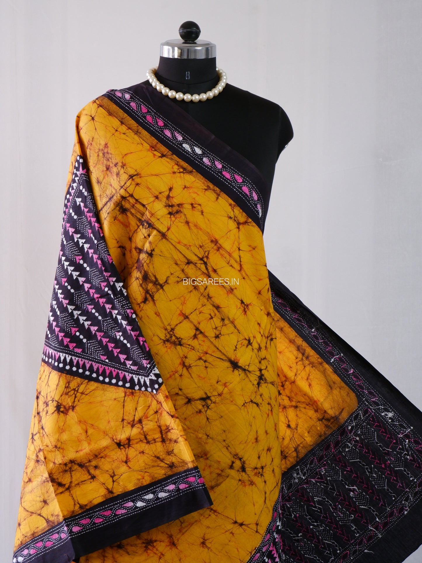 Hand Batik & Kantha Embroidered Dupatta | Cotton | Yellow/Black