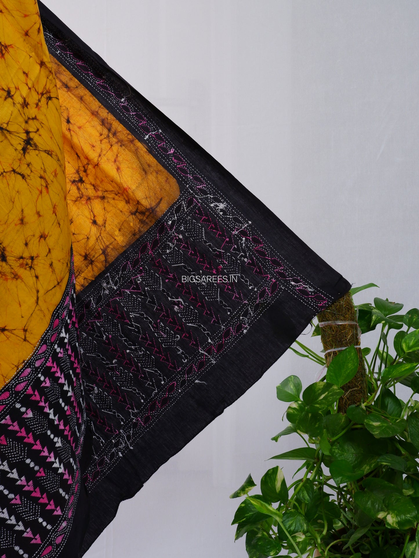 Hand Batik & Kantha Embroidered Dupatta | Cotton | Yellow/Black