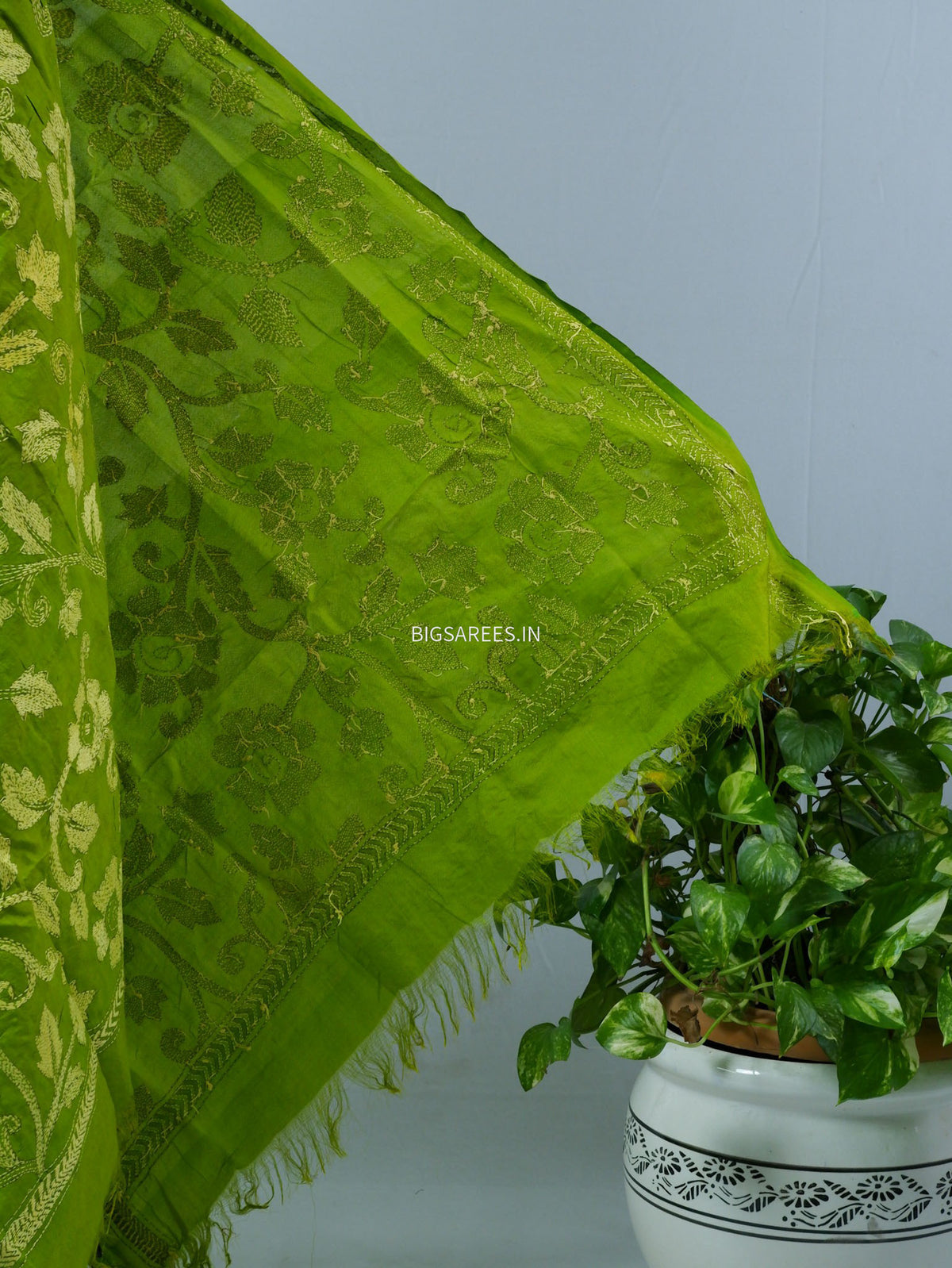 Kantha Hand-Embroidered Dupatta | Semi Tussar Silk | Green