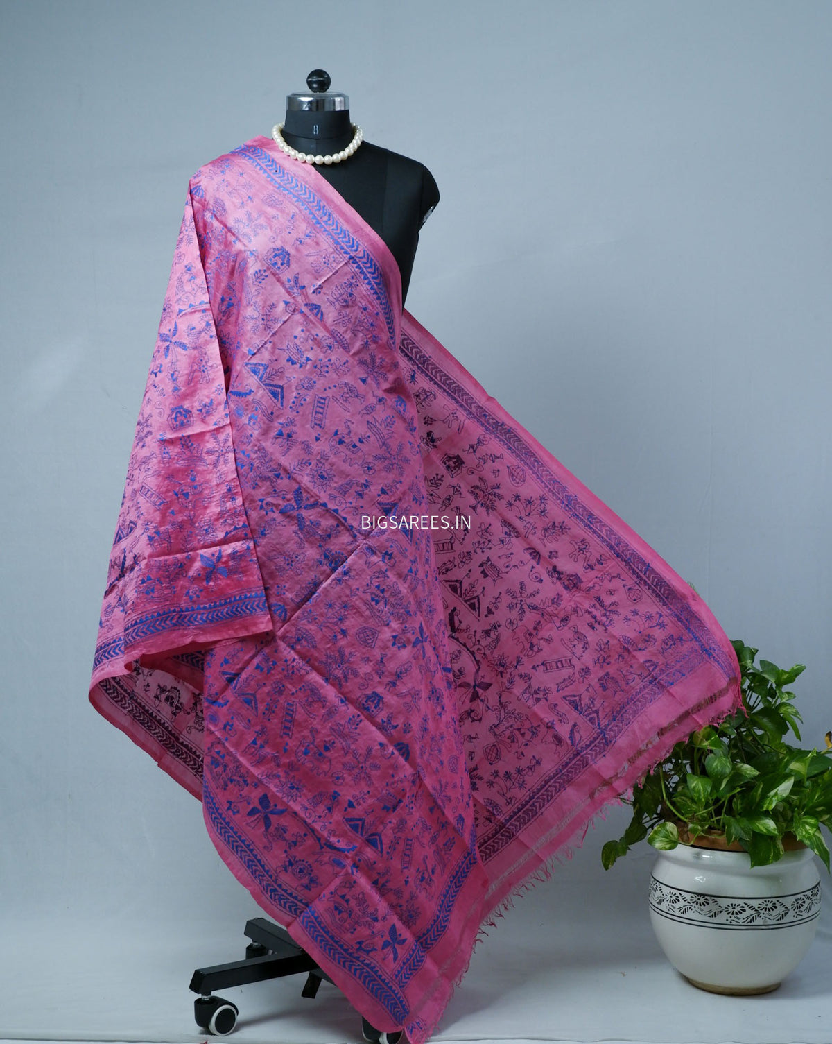Kantha Hand-Embroidered Dupatta | Semi Tussar Silk | Pink