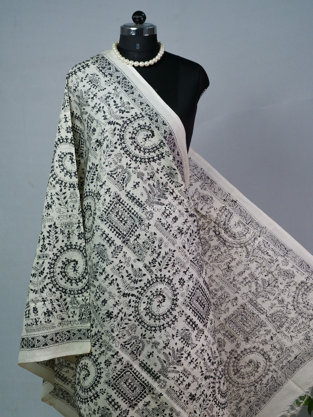 Kantha Hand-Embroidered Dupatta | Semi Tussar Silk | White