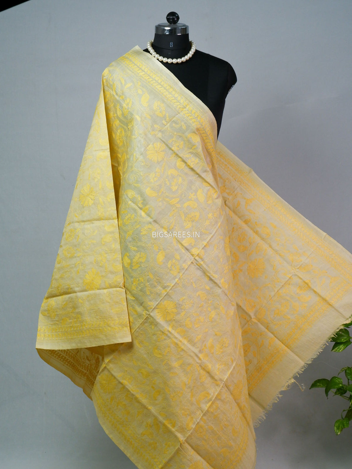 Kantha Hand-Embroidered Dupatta | Semi Tussar Silk | Light Yellow