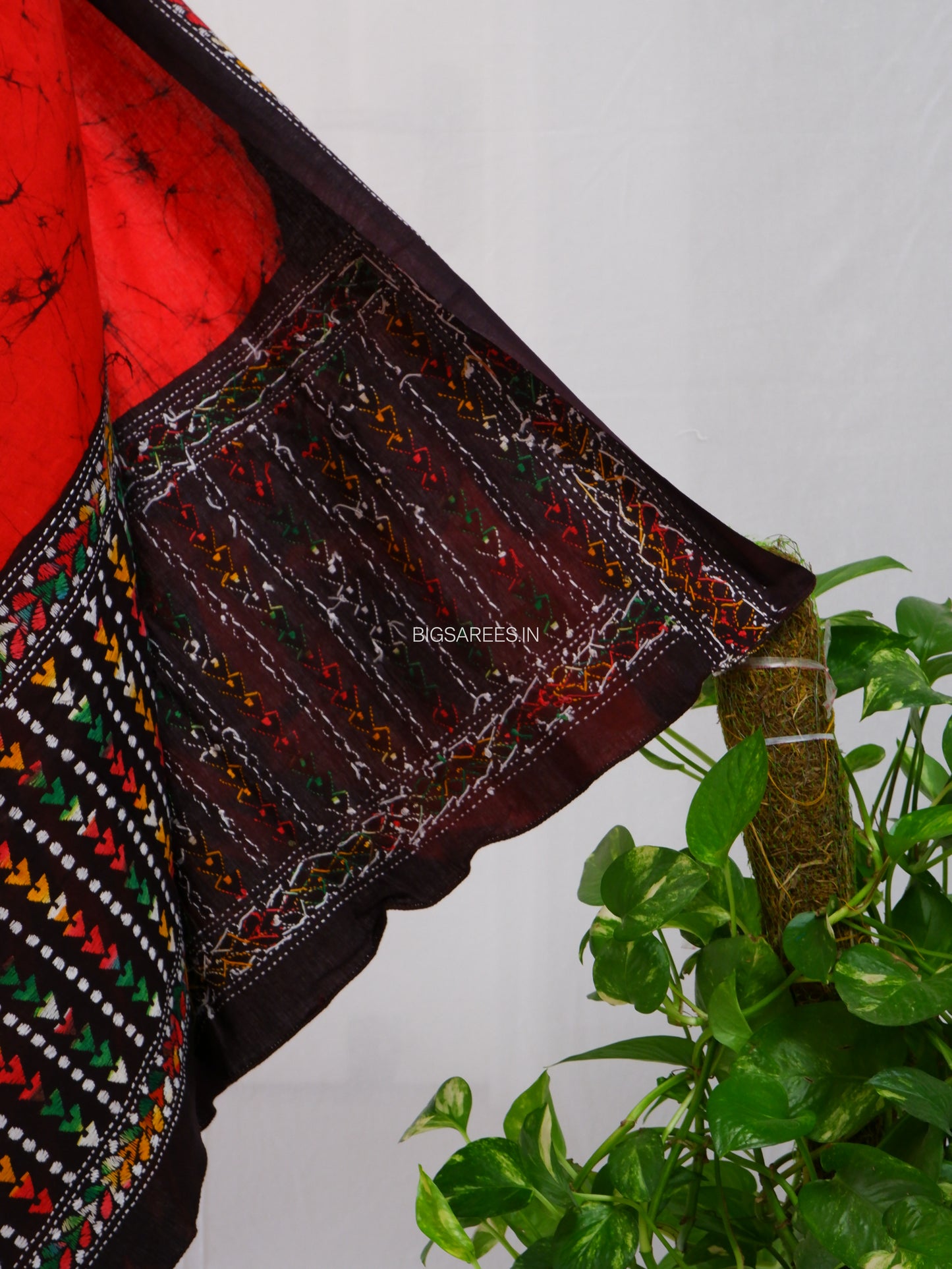 Hand Batik & Kantha Embroidered Dupatta | Cotton | Red/Black