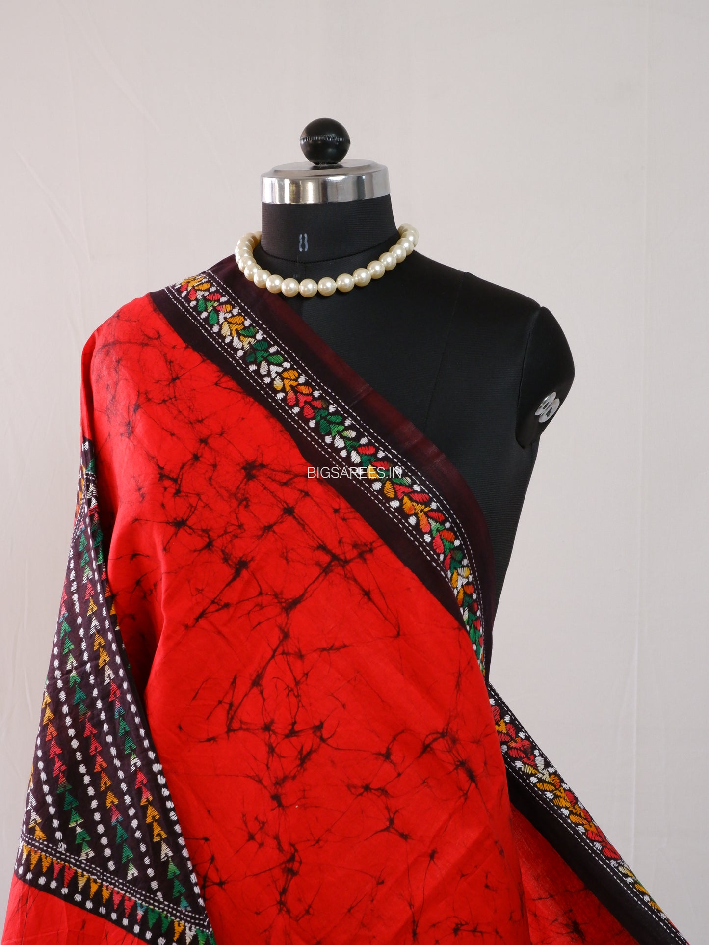Hand Batik & Kantha Embroidered Dupatta | Cotton | Red/Black