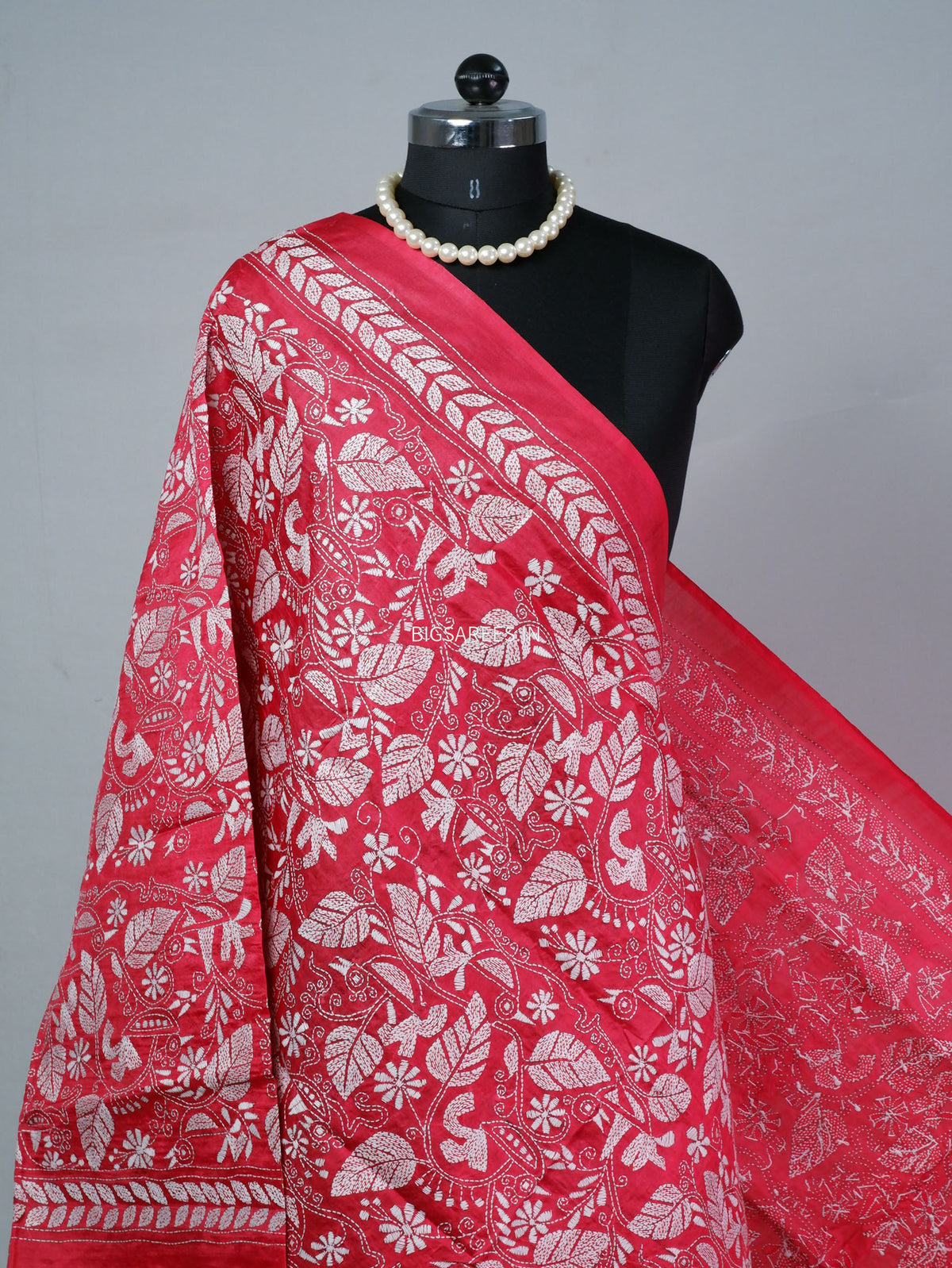 Kantha Hand-Embroidered Dupatta | Semi Tussar Silk | Red