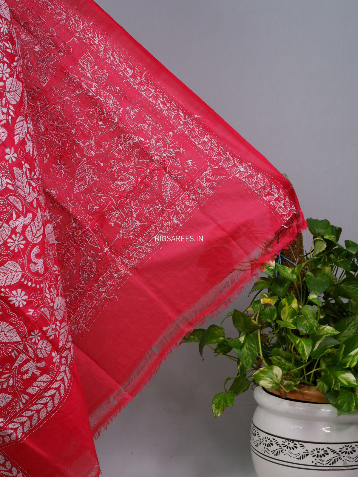 Kantha Hand-Embroidered Dupatta | Semi Tussar Silk | Red