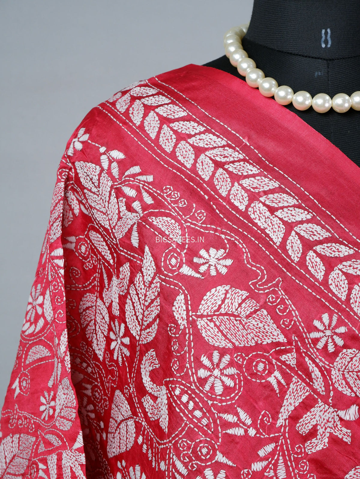 Kantha Hand-Embroidered Dupatta | Semi Tussar Silk | Red