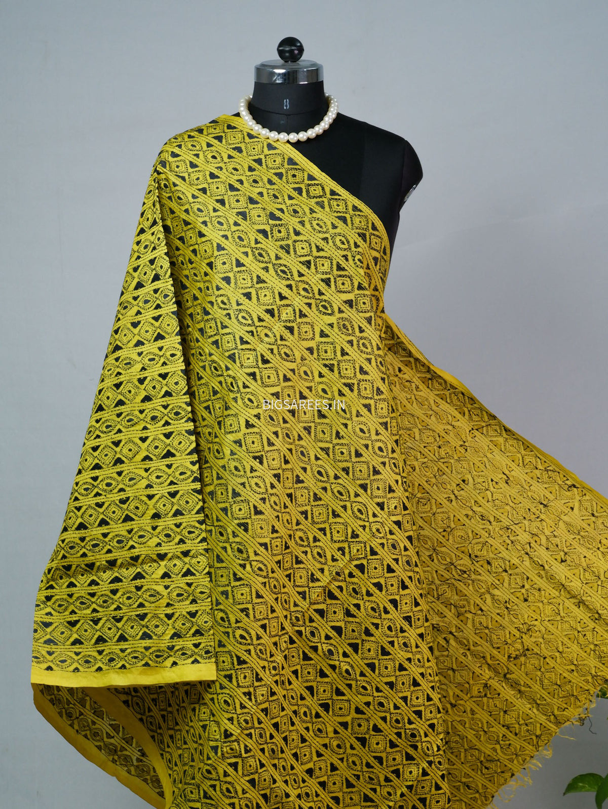 Kantha Hand-Embroidered Dupatta | Semi Tussar Silk | Yellow