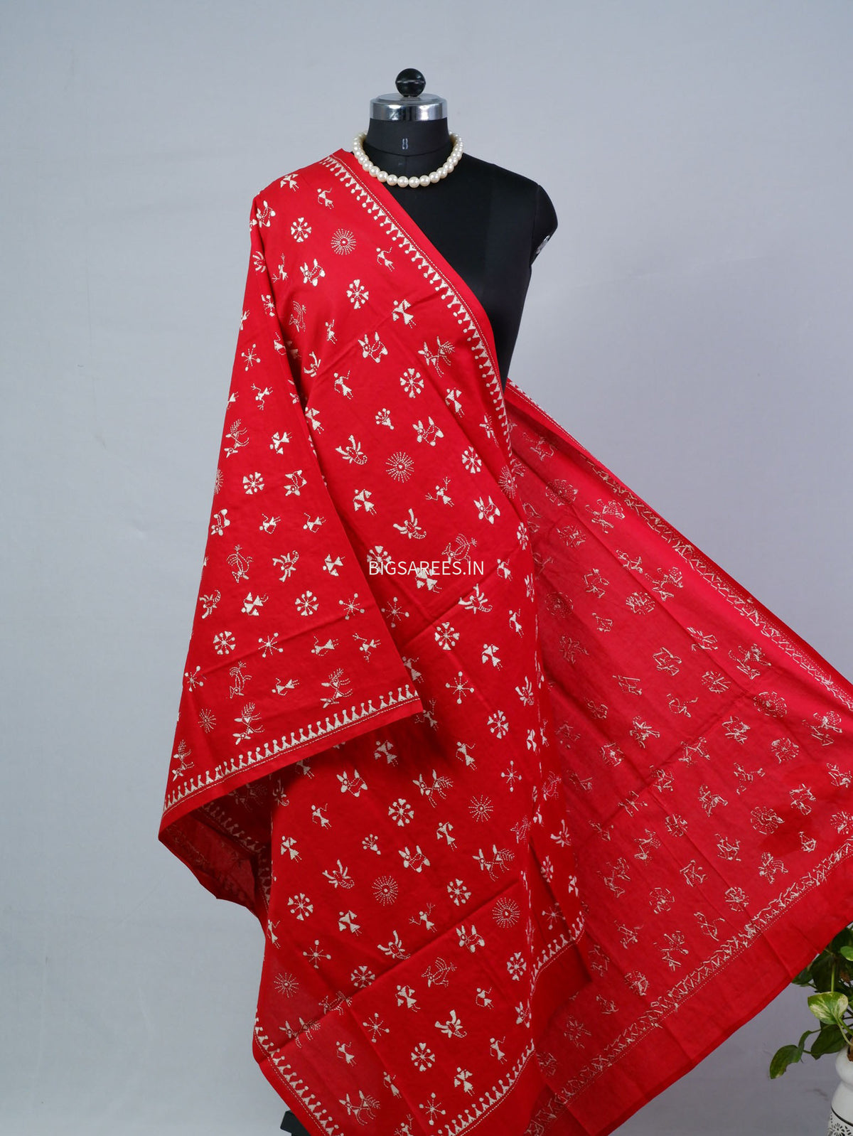 Hand-Embroidered Kantha - Stitch Dupatta | Pure Cotton | Red
