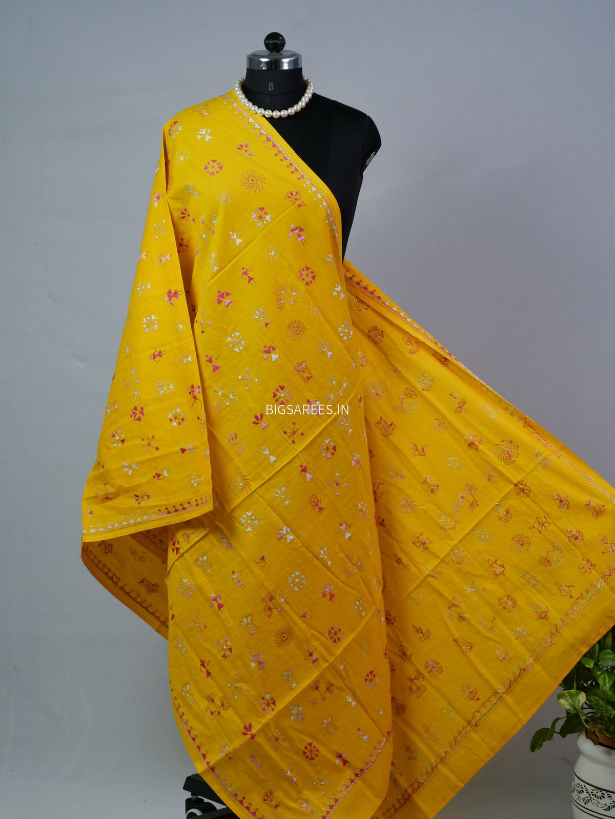Hand-Embroidered Kantha - Stitch Dupatta | Pure Cotton | Yellow