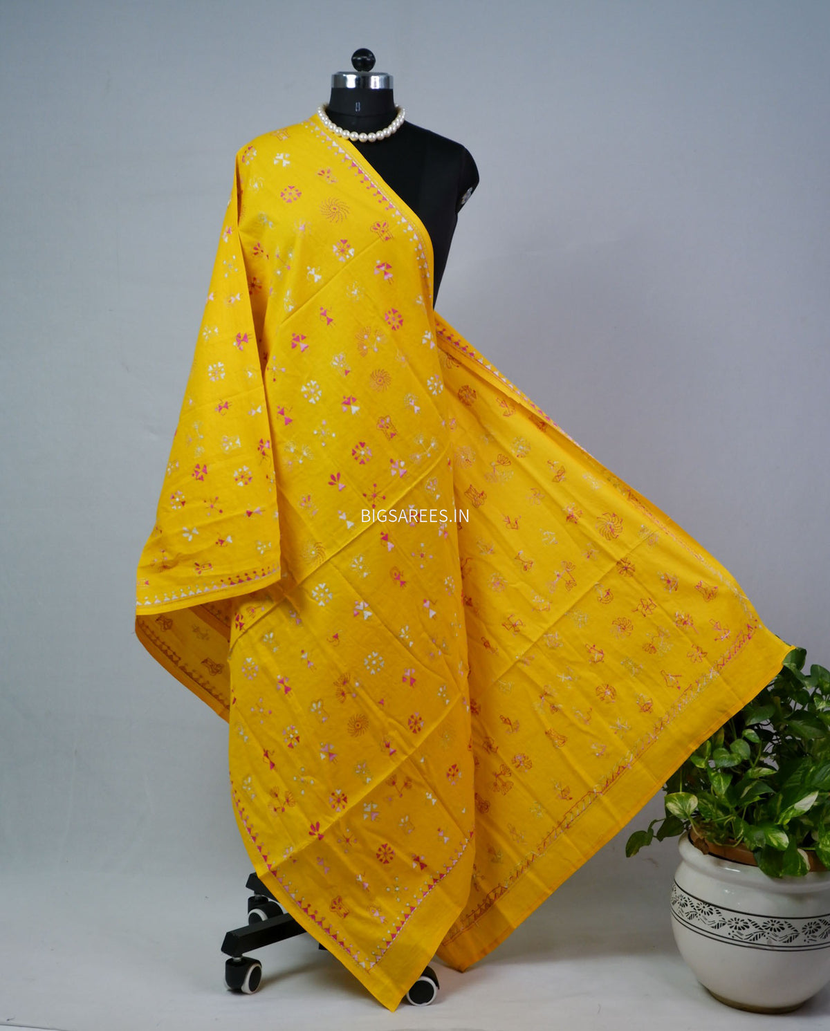 Hand-Embroidered Kantha - Stitch Dupatta | Pure Cotton | Yellow