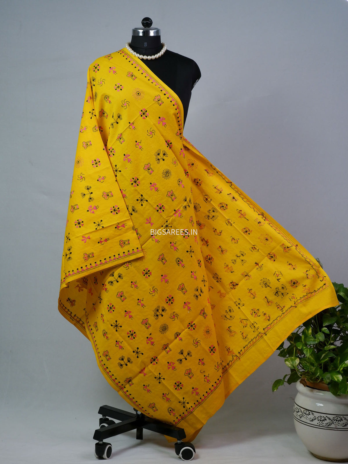 Hand-Embroidered Kantha - Stitch Dupatta | Pure Cotton | Yellow