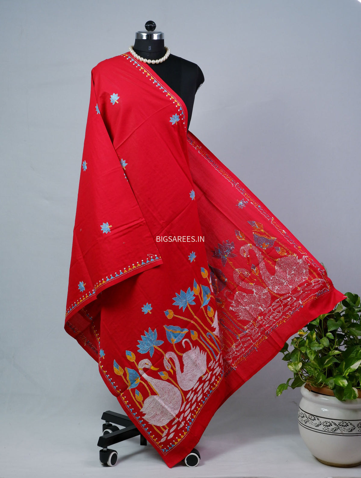 Hand-Embroidered Kantha - Stitch Dupatta | Pure Cotton | Red