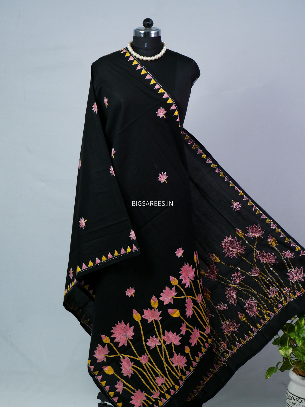 Hand-Embroidered Kantha - Stitch Dupatta | Pure Cotton | Black