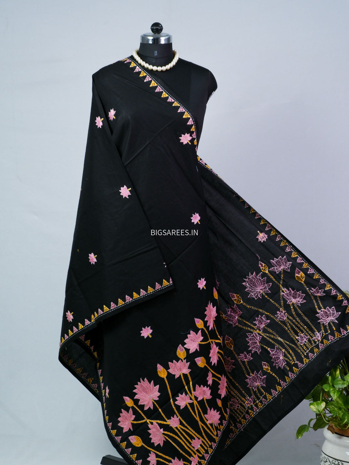 Hand-Embroidered Kantha - Stitch Dupatta | Pure Cotton | Black