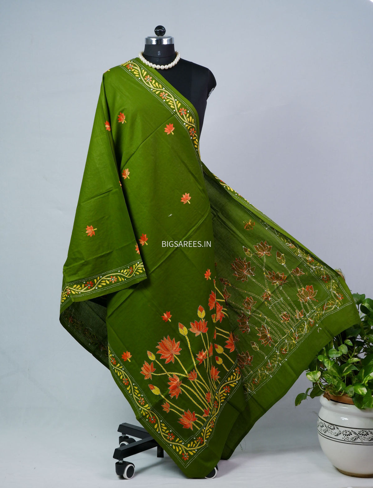 Hand-Embroidered Kantha - Stitch Dupatta | Pure Cotton | Green