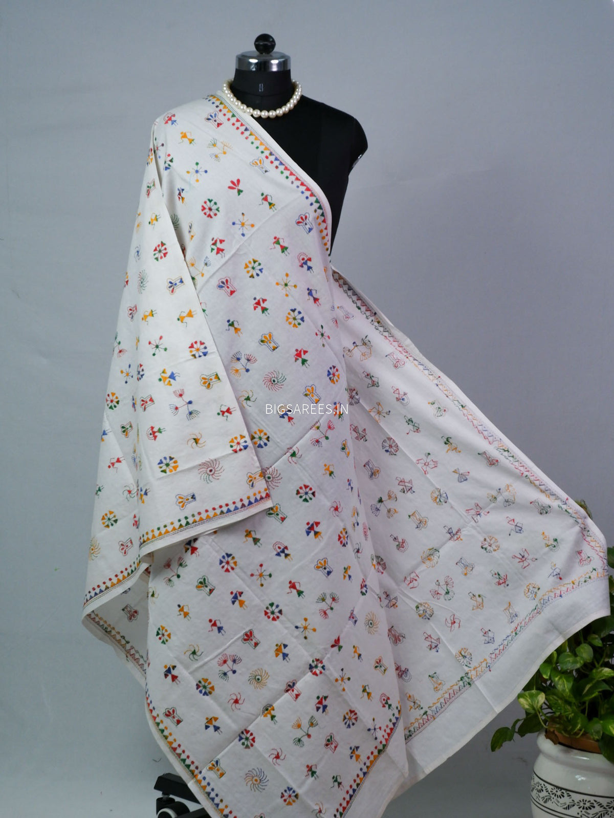 Hand-Embroidered Kantha - Stitch Dupatta | Pure Cotton | White