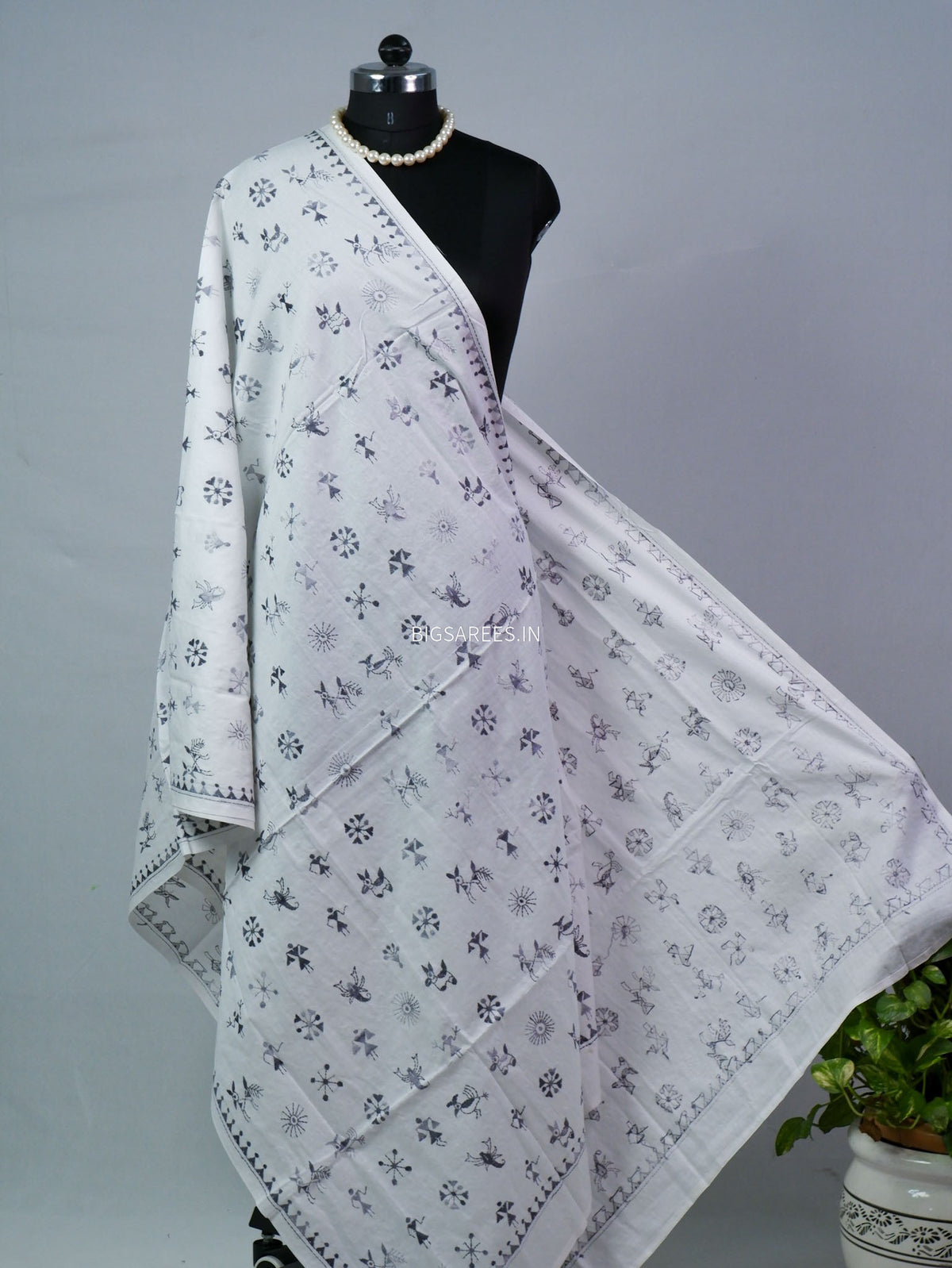 Hand-Embroidered Kantha - Stitch Dupatta | Pure Cotton | White