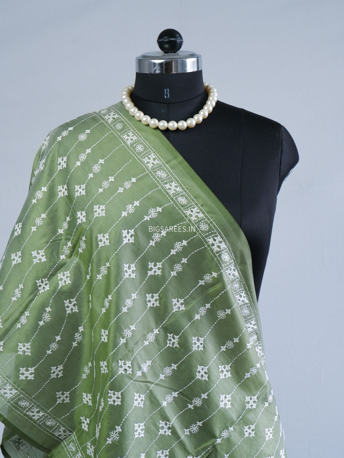 Kutch Work Art Silk Stole | Green |