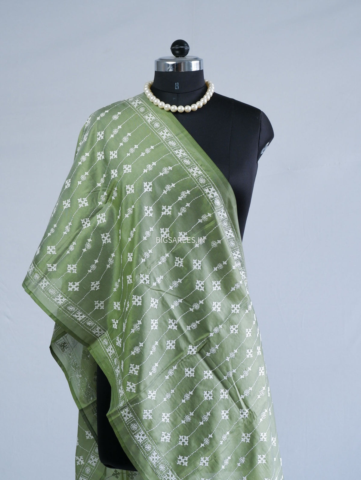 Kutch Work Art Silk Stole | Green |