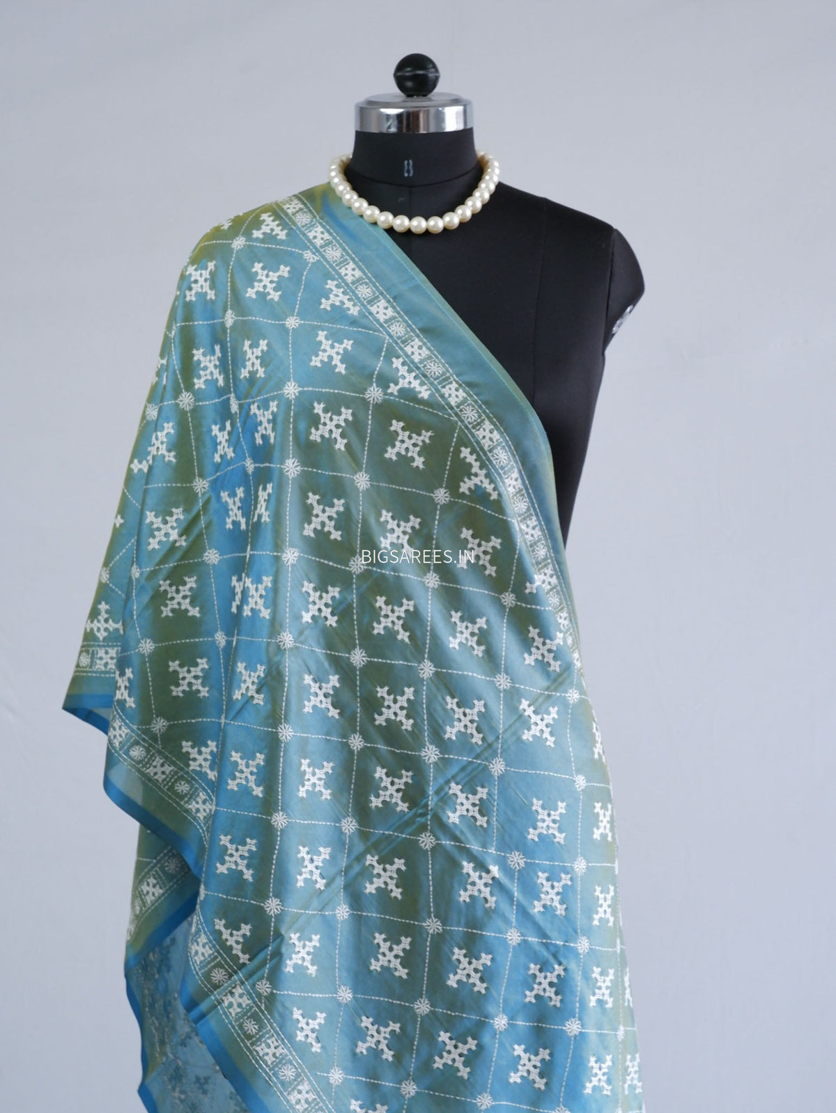 Kutch Work Art Silk Stole | Blue (Dual Tone)