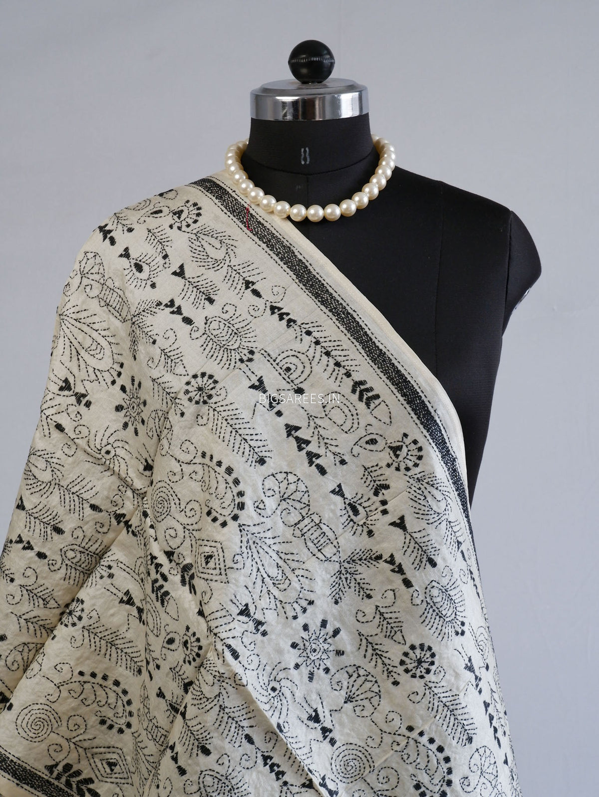 Kantha Pure Tassar Silk Stole | Off white | 21"
