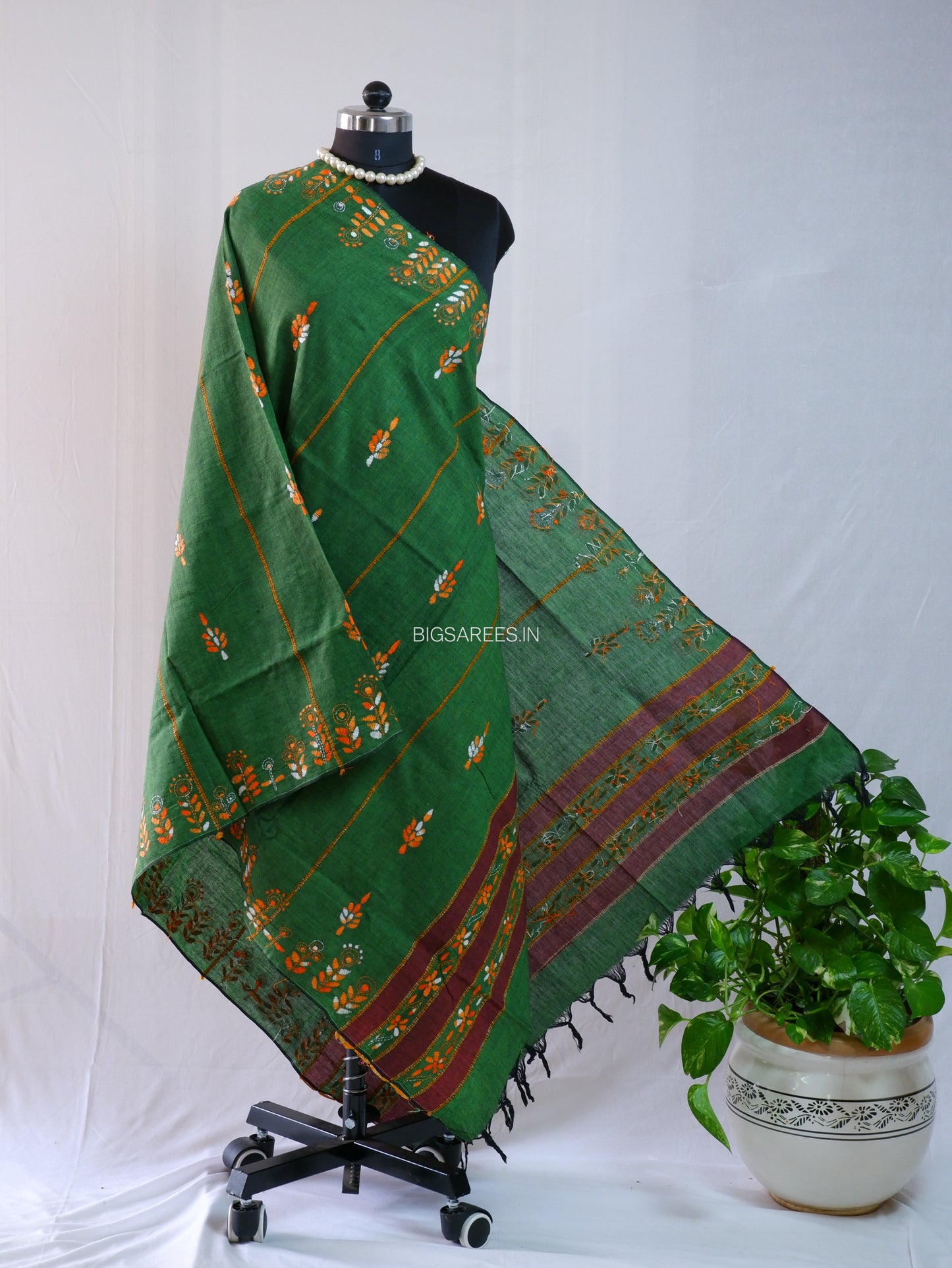 Hand Embroidered Kantha-Stitch Dupatta | Pure Khesh Cotton | Forest Green