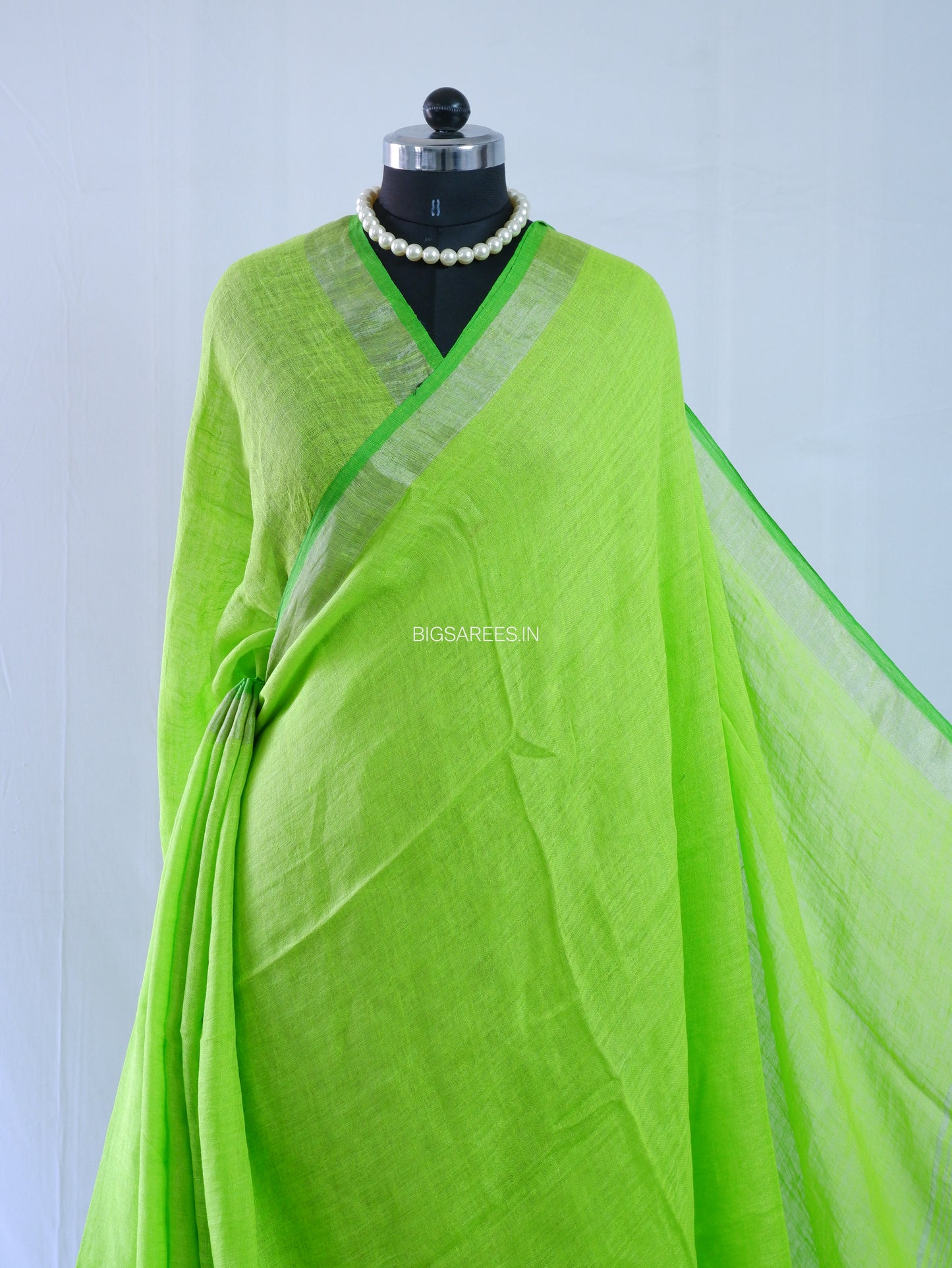 Pure Jayshree Linen Saree | Plain | Green
